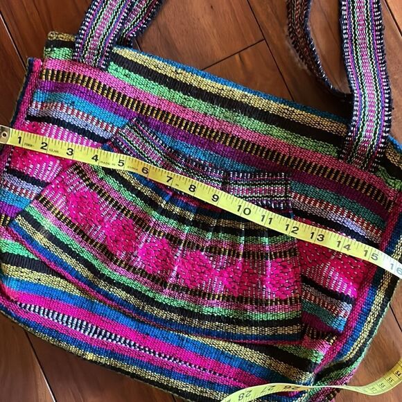NWOT Multicolor Woven Zip Top Tote - Picture 5 of 7